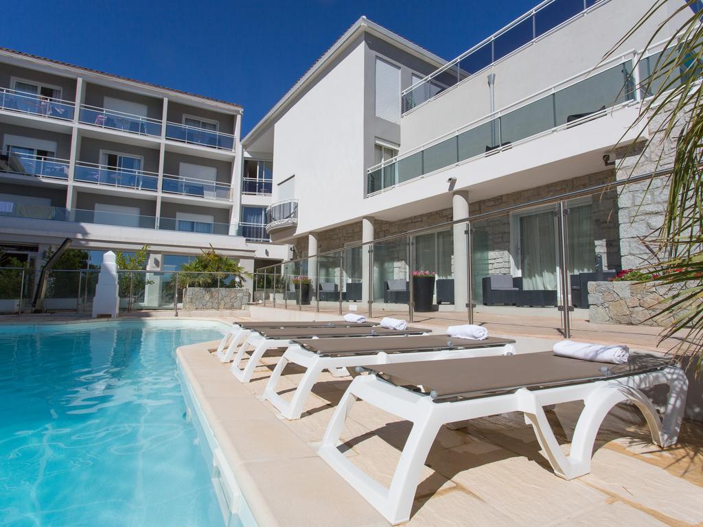 XS (Xsmall) - Double Room with Courtyard View - First price Budget